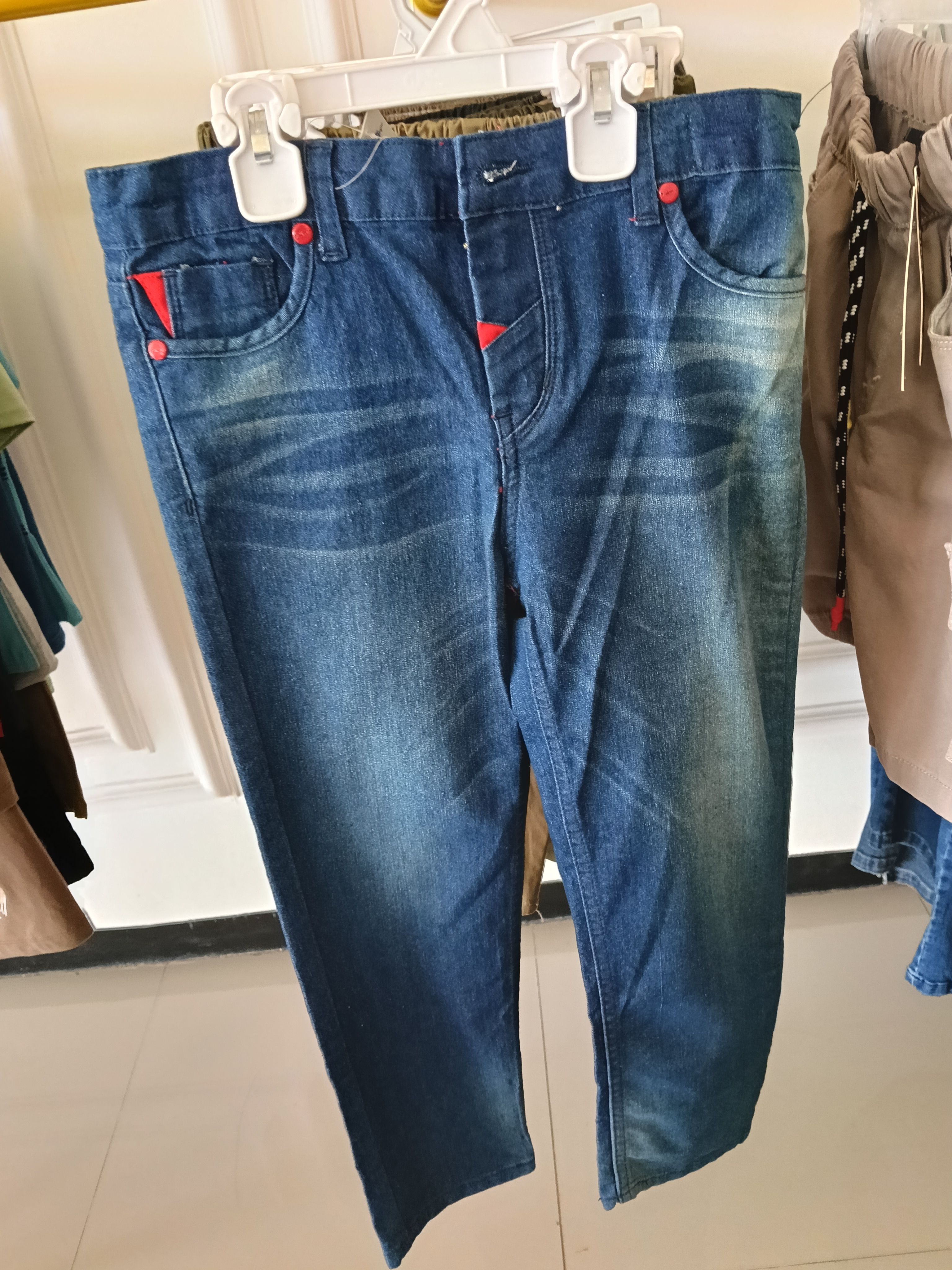 Jeans blooms